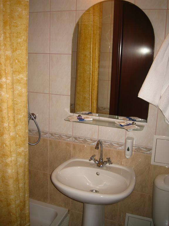 Druzhba Service Hotel Kiev Room photo